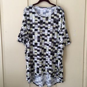 LuLaRoe Irma Tunic